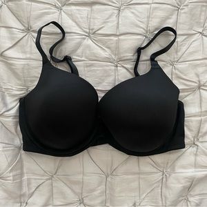 Pink by Victoria’s Secret Black Bra